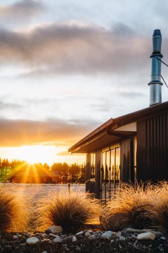 Peak View Cabin - Ben Ohau - Stylish Seclusion - Twizel