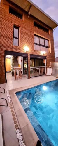 2 charmants LOFTS avec piscine - Location saisonnière - Saint-Pierre