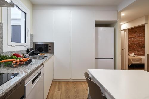 BBarcelona Sagrada Familia Flats - image 3