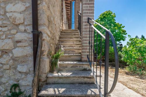 Entrance, Casale Madreterra in Le Case (Lazio)