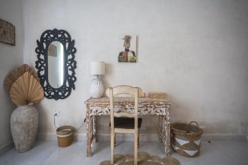 Standard Double Room image 2