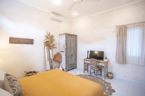 Standard Double Room image 3