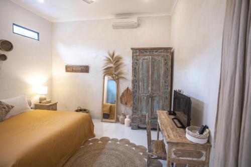 Standard Double Room image 4
