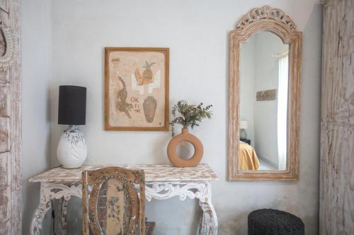 Standard Double Room image 3
