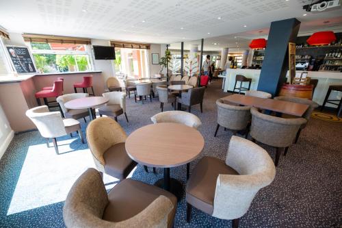 Hostellerie Saint Vincent Beauvais Aeroport