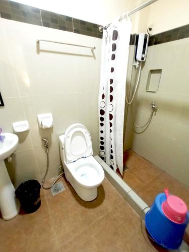 B&J Guesthouse and Tours Room Type - Standard Double Room