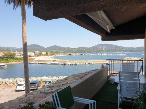 Magnifique 2 pièces vue port et mer Magnifique 2 pièces vue port et mer