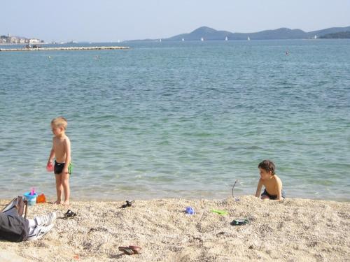 Apartments by the sea Sveti Filip i Jakov Biograd - 14817 - image 12