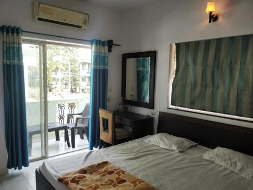 1 BHK AC Apartment with Pool for 5 guest