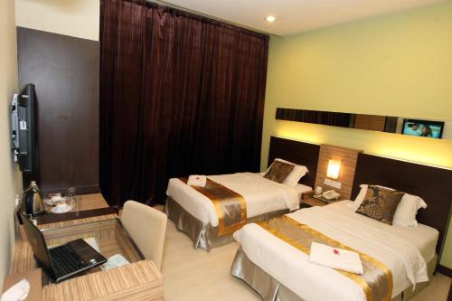 アップタウン インペリアル カジャン