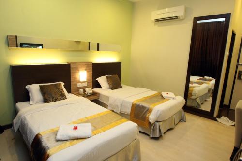 アップタウン インペリアル カジャン