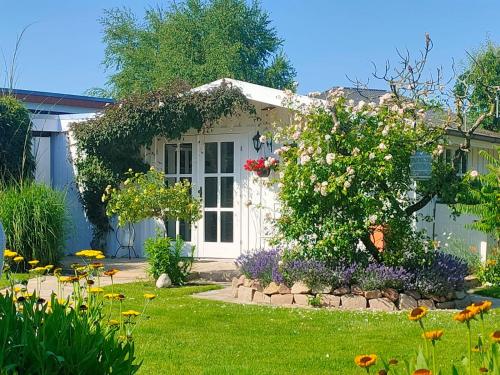 Luana`s White Cottage in Surwold