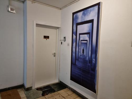 One-Bedroom Apartment room in Magritte Business grade comfortable apartment.