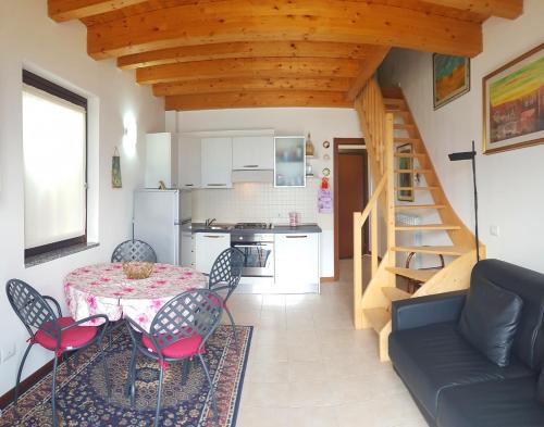 La Quiete 63 Terrace Holiday apartment By Garda Domus Mea