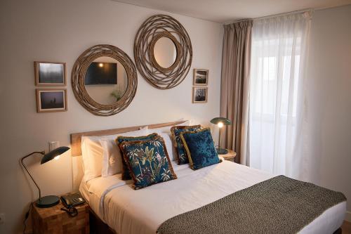 2 bedrooms, 4 beds