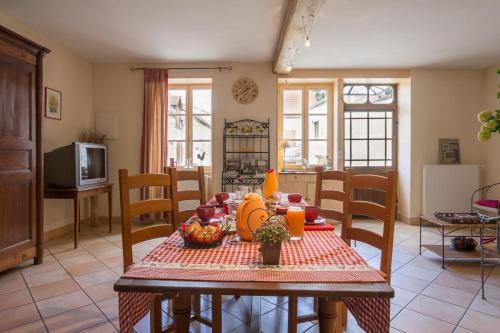 Logis de l'Orme in La Rochepot
