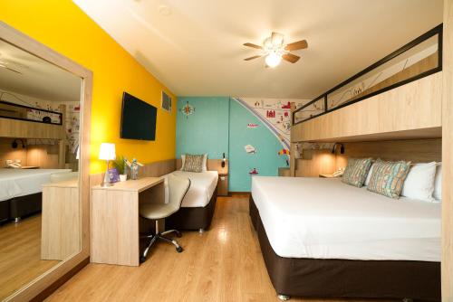 room detail thumbnail 1