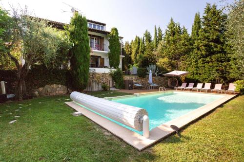 Les Oliviers de Mougins - Villa avec piscine et sauna - Location saisonnière - Mougins