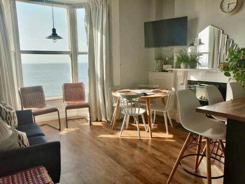 Picture of Seaside Apartment