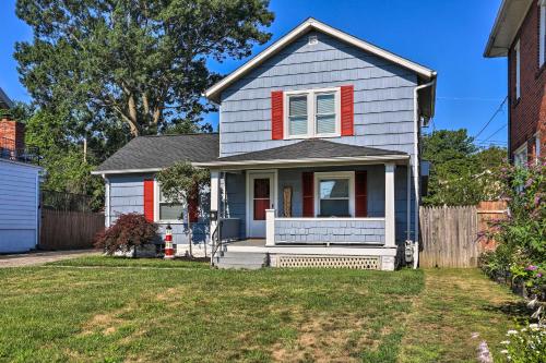 Lorain Lake Cottage Less Than 1 Mi to Lake Erie Fun!