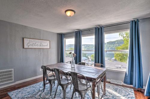 11 Mi to Dtwn Branson Cottage in Rockaway Beach! in Rockaway Beach, USA