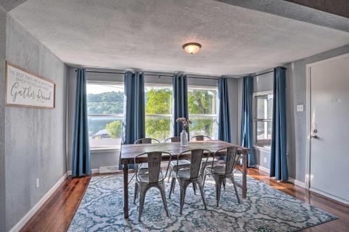 11 Mi to Dtwn Branson Cottage in Rockaway Beach! in Rockaway Beach, USA