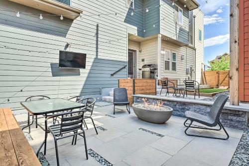 Spacious Old Town North Home with Rooftop Deck! in Fort Collins, USA