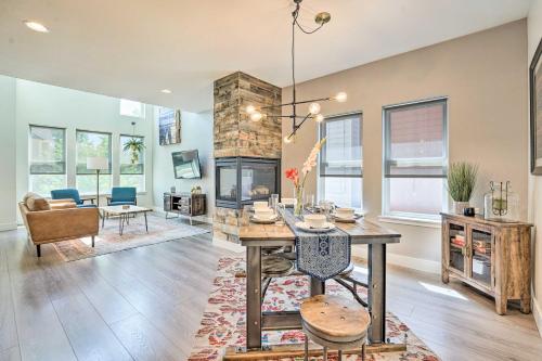 Spacious Old Town North Home with Rooftop Deck! in Fort Collins, USA