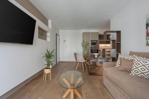 Downtown Luxury Apartment #1