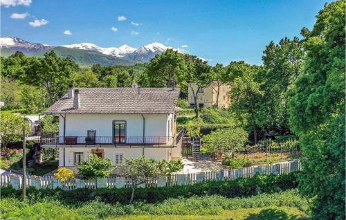  Stunning home in Roccamorice with WiFi and 2 Bedrooms in 65020 Roccamorice