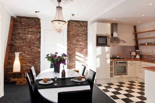 Canal Holiday Apartment - image 5