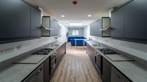 Impeccable 1-Bed Studio in Birmingham, Birmingham (photo 7)