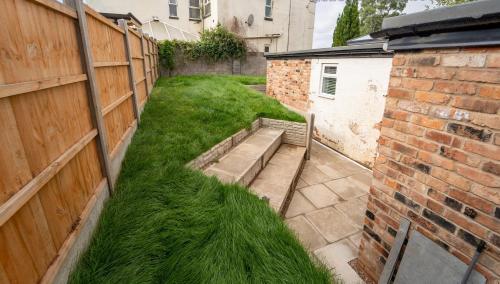 Impeccable 1-Bed Studio in Birmingham, Birmingham (photo 10)
