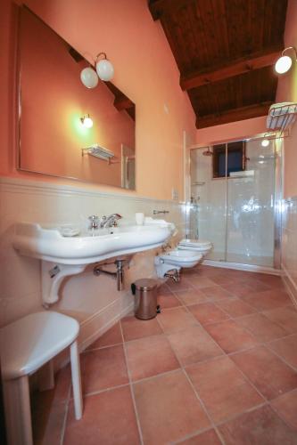 Bathroom, Masseria Pietrafitta in Foggia