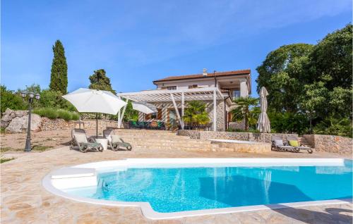 Stunning home in Krk with Jacuzzi, Sauna and Outdoor swimming pool
