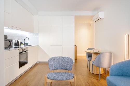 Catarina Serviced Apartments - Tap to explore photos
