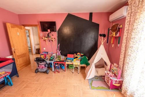 Los Valles & Spa in Toledo Station