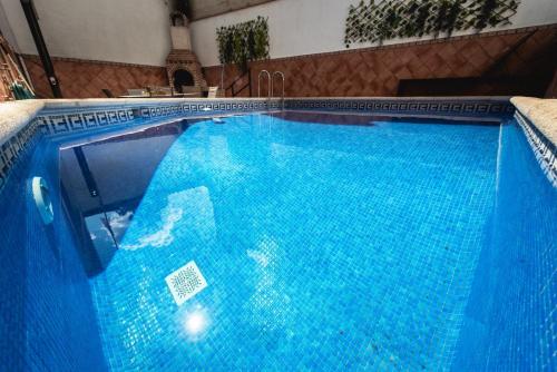 Los Valles & Spa in Toledo Station