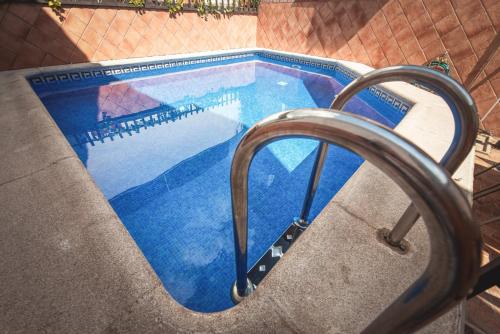 Los Valles & Spa in Toledo Station