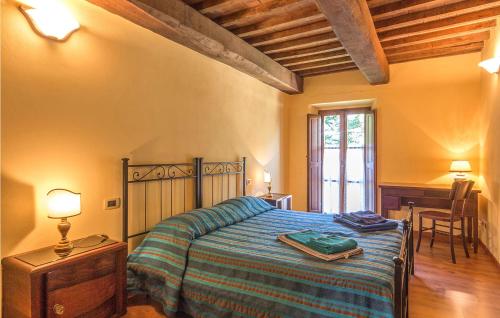  2 Bedroom Gorgeous Home In Monticiano Si in Monticiano