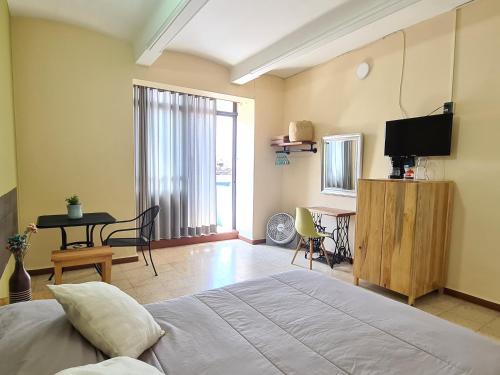 Hotel Galaxia 4