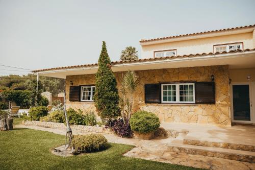 Villa Tumbine in Charneca