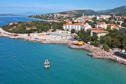 Apartments with a parking space Novi Vinodolski - 5526 - image 6