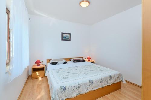 Apartment Cunski 7867c - image 10