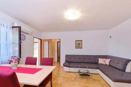 Apartments with parking space Cunski, Losinj - 7867 in cunski