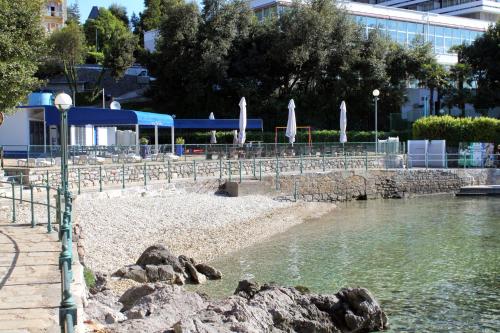 Apartments with a parking space Opatija - 3436 - image 4