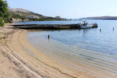 Apartments by the sea Dinjiska, Pag - 9386