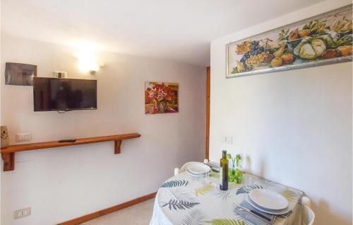 Beautiful Apartment In Zambrone With Kitchen