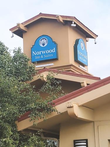 Norwood Inn & Suites Merrillville