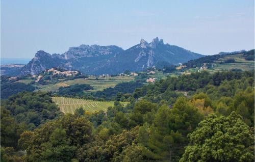 Cozy Home In Donzre With House A Panoramic View